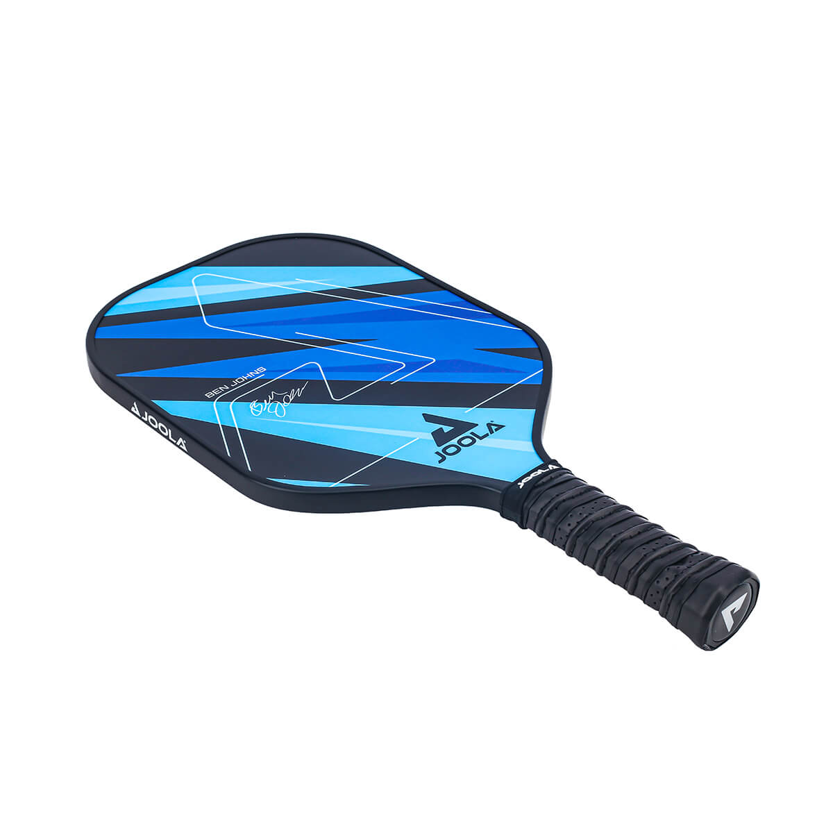 Vorderansicht des JOOLA Pickleball Set Elemental Netz + 2x Ben Johns Blue Lightning Set, hebt das elegante Erscheinungsbild hervor.