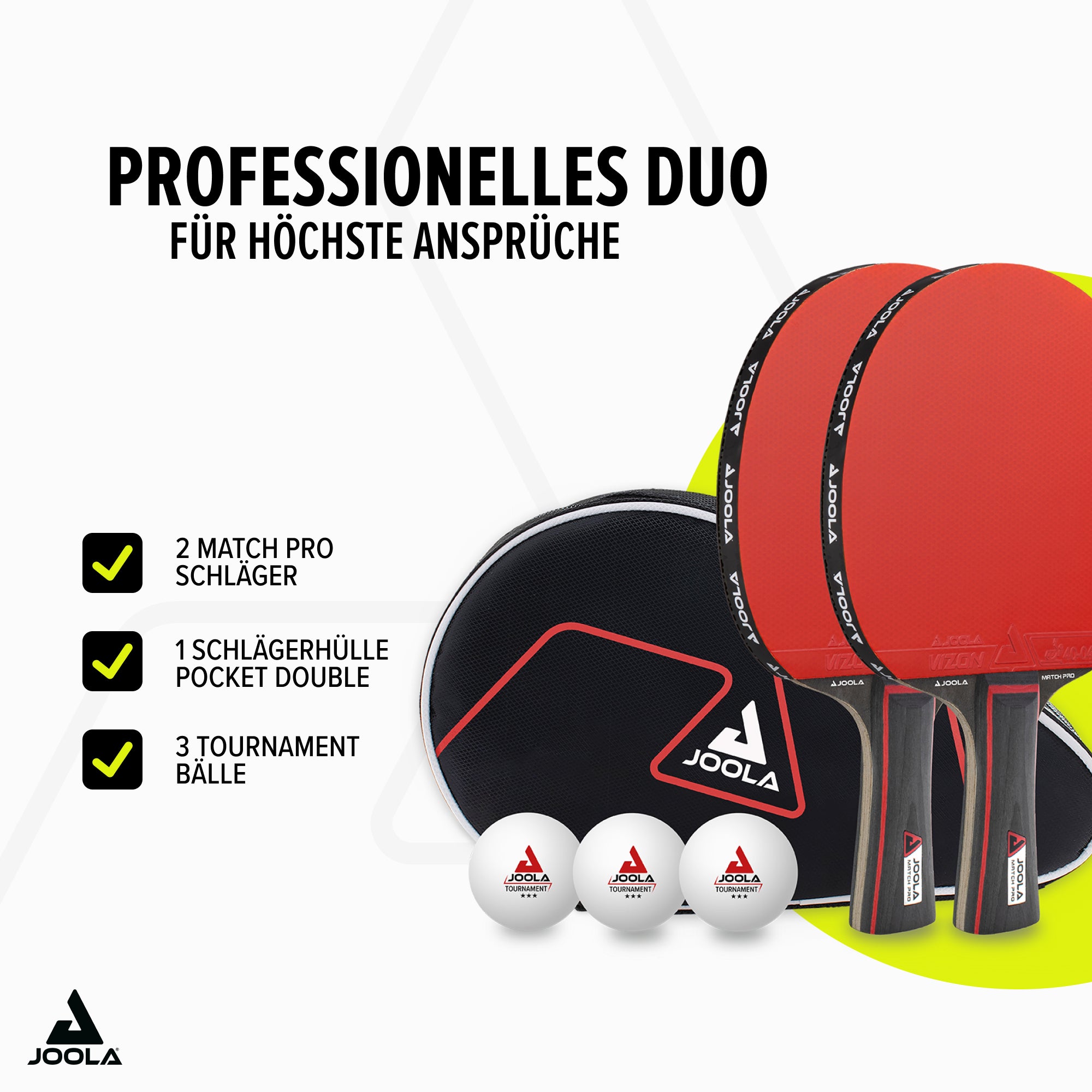 Zwei rote JOOLA Match Pro Tischtennisschläger, eine schwarze Schlägerhülle und drei weiße JOOLA Tournament Tischtennisbälle.